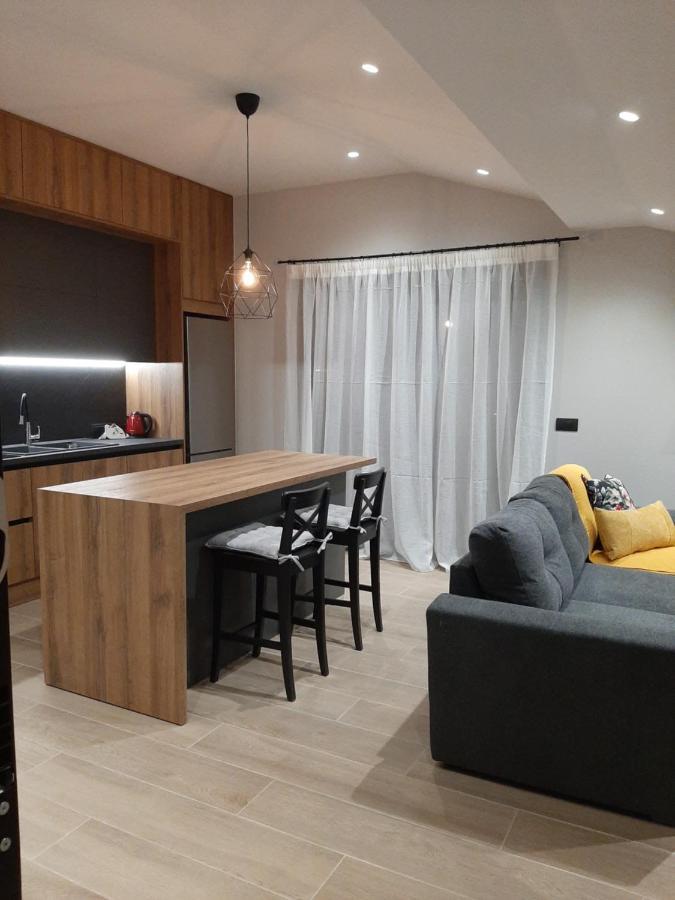 Lovely Guesthouse - 58M2 Mountain View Ioánina Exterior foto